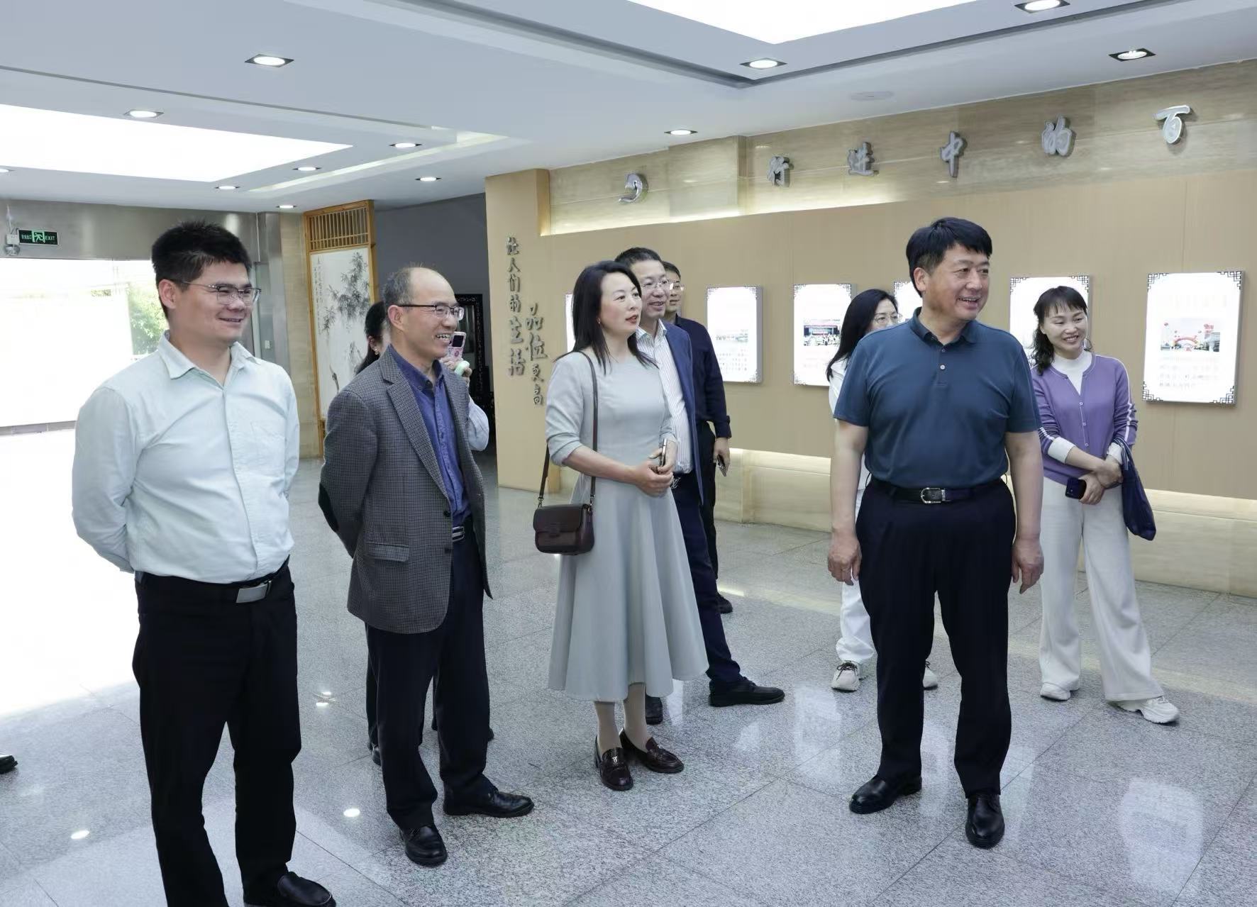 荆门市农业农村局考察团莅临南京桂花鸭集团考察交流